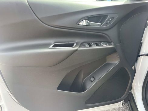 Used 2019 Chevrolet Equinox LT FWD image 15