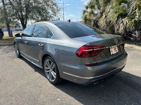 Used 2017 Volkswagen Passat 1.8T R-Line image 9