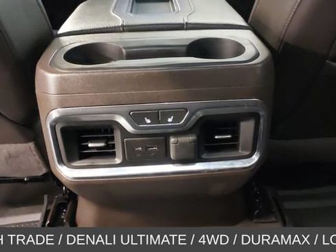Used 2022 GMC Sierra 2500 Denali w/ Denali Ultimate Package AWD/4WD image 35