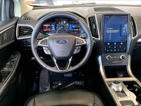 Certified 2023 Ford Edge SEL w/ Convenience Package AWD/4WD image 5