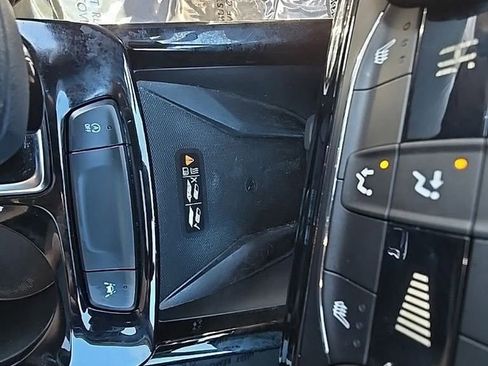 Used 2024 Chevrolet Trax RS w/ Sunroof Package image 20