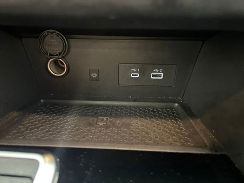 Used 2025 Nissan Pathfinder SL image 50