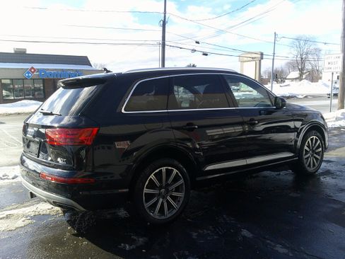 Used 2017 Audi Q7 3.0T Premium Plus w/ Premium Plus Package image 9