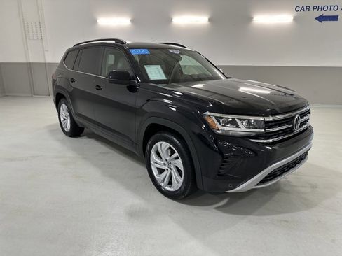 Certified 2022 Volkswagen Atlas SE w/ Panoramic Sunroof Package image 4