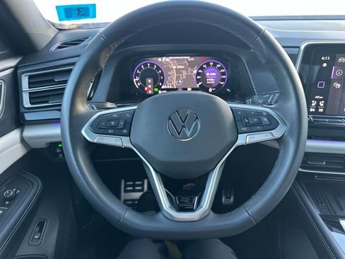 Used 2025 Volkswagen Atlas Cross Sport SEL Premium R-Line image 17