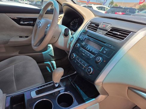 Used 2013 Nissan Altima 2.5 S FWD image 14
