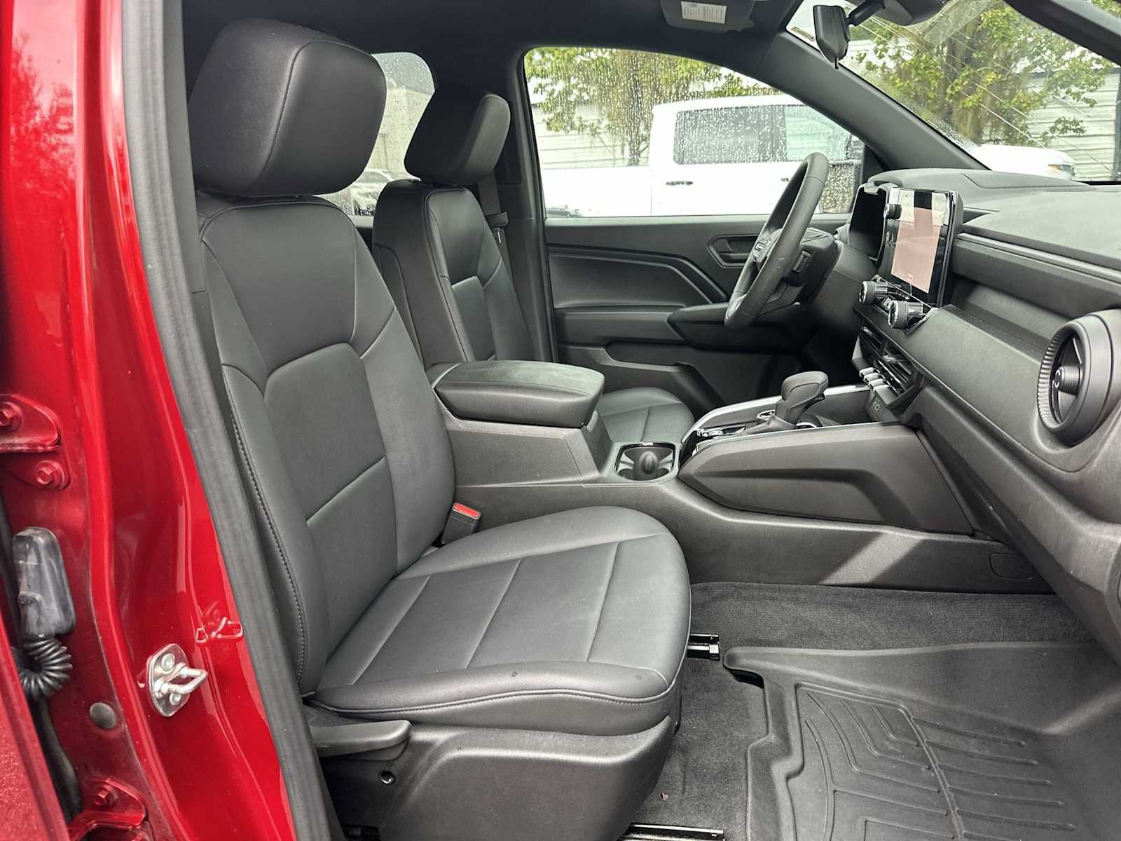 Certified 2024 Chevrolet Colorado Trail Boss w/ Advanced Trailering Package AWD/4WD image 19