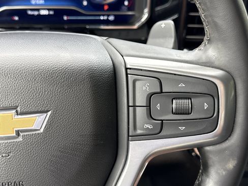 Used 2025 Chevrolet Silverado 1500 LT AWD/4WD image 19