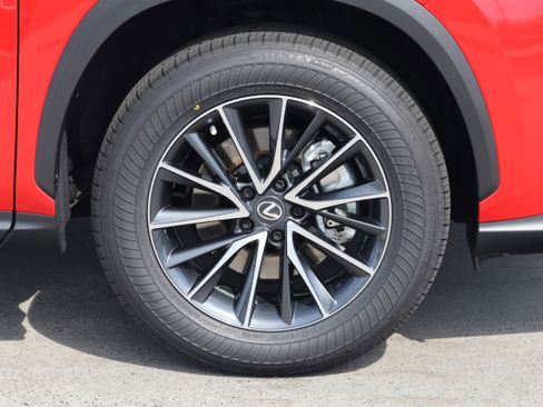 Certified 2025 Lexus NX 250 FWD w/ Towing Package (2000 Lbs) image 11