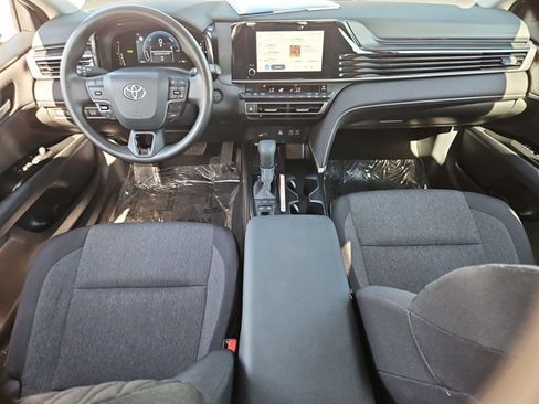 Used 2026 Toyota Camry LE FWD image 22