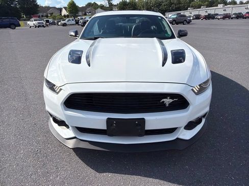 Used 2016 Ford Mustang GT Premium w/ Equipment Group 401A RWD image 8