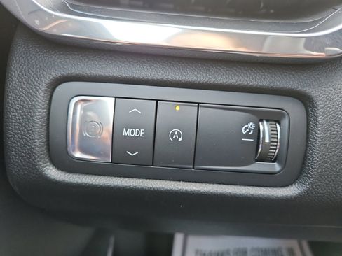 New 2026 GMC Acadia Denali w/ Super Cruise Package image 15