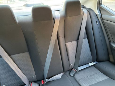 Used 2025 Nissan Sentra SV FWD image 32