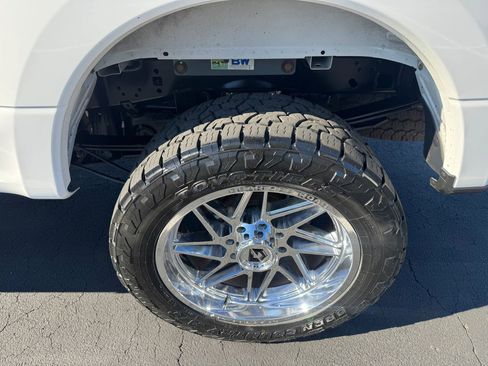 Used 2019 Ford F250 Lariat w/ Lariat Ultimate Package image 12