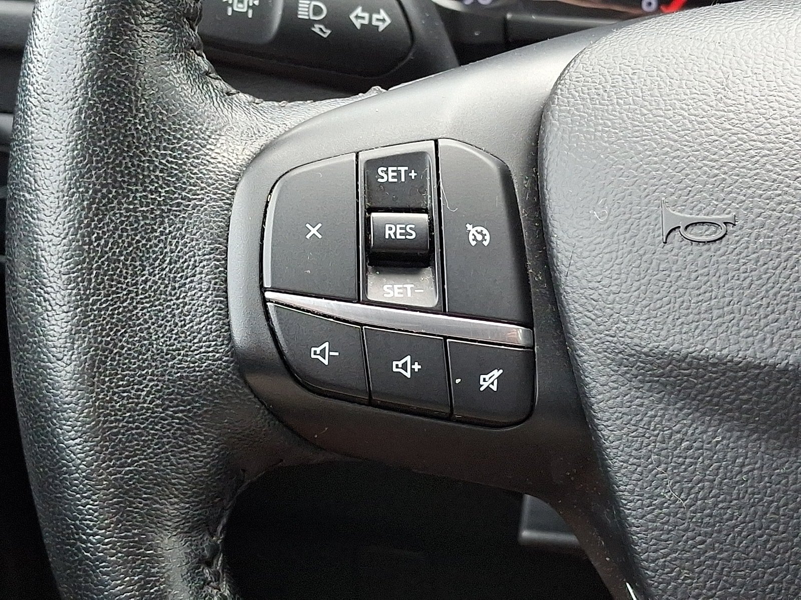 Certified 2020 Ford Escape SEL AWD/4WD image 20