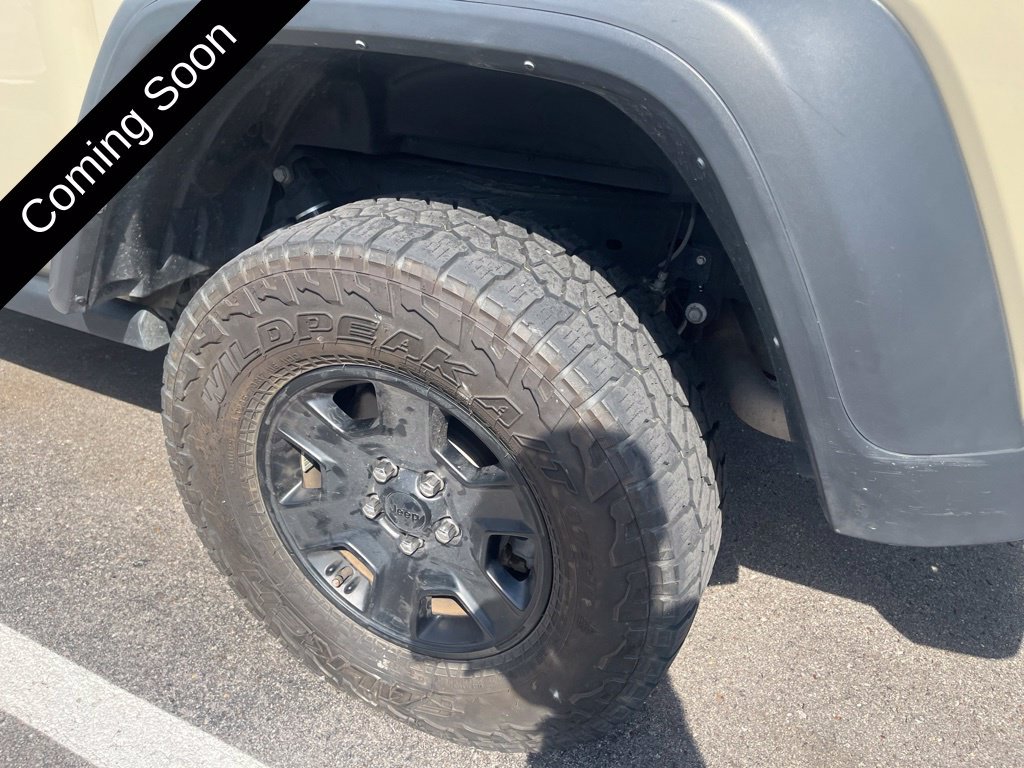 Used 2022 Jeep Gladiator Mojave w/ LED Lighting Group AWD/4WD image 25