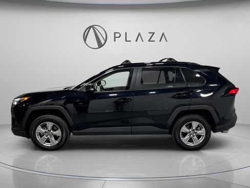Used 2022 Toyota RAV4 XLE image 2