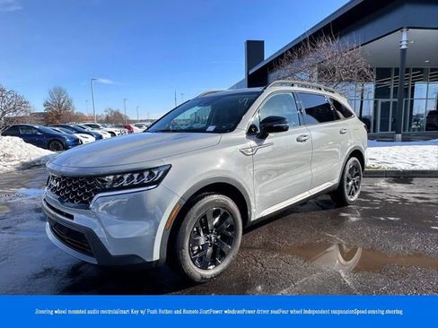 Used 2023 Kia Sorento S image 3