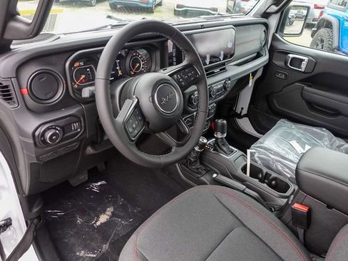 New 2026 Jeep Wrangler Unlimited Rubicon w/ Technology Group AWD/4WD image 14