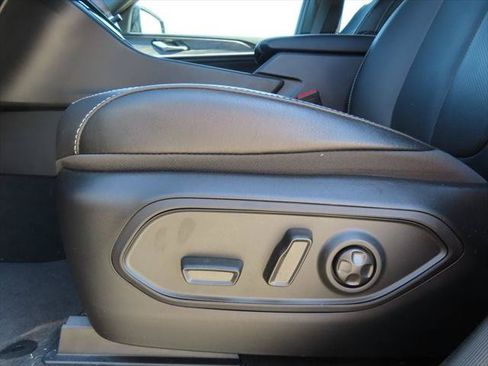 Certified 2026 Jeep Grand Cherokee Limited AWD/4WD image 11