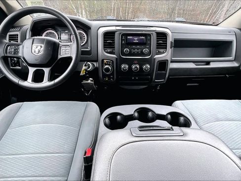 Used 2019 RAM 1500 Express AWD/4WD image 16