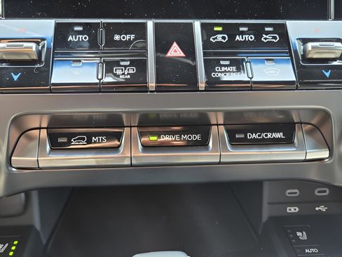 New 2026 Lexus LX 700h Luxury AWD/4WD image 38