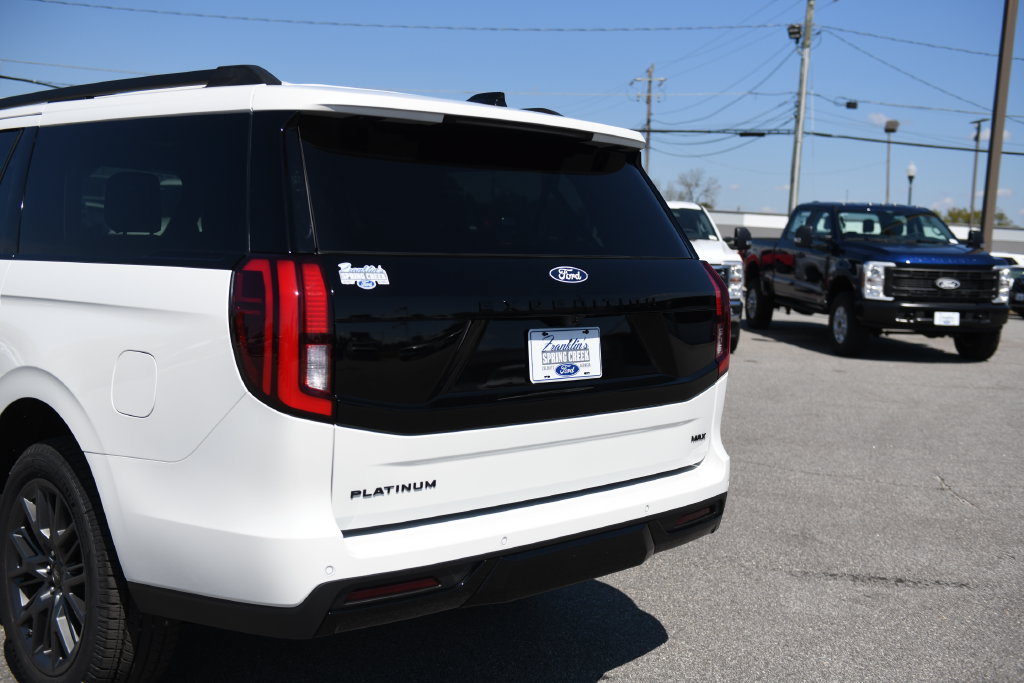New 2027 Ford Expedition Max Platinum w/ Stealth Appearance Package RWD image 9