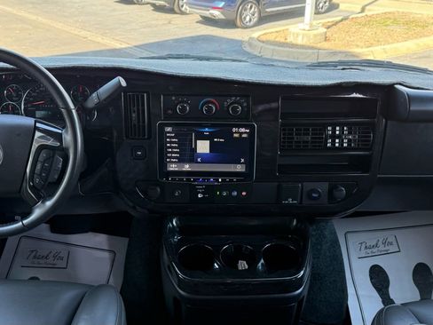 Used 2023 Chevrolet Express 2500 RWD image 20