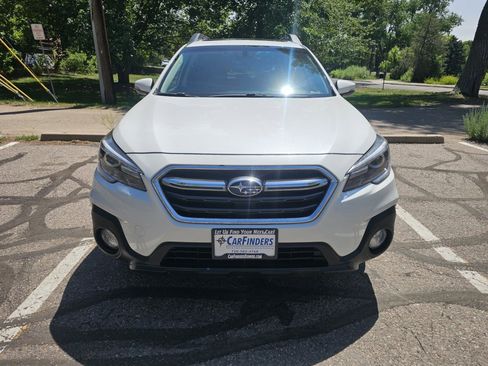 Used 2019 Subaru Outback 3.6R Limited AWD/4WD image 8
