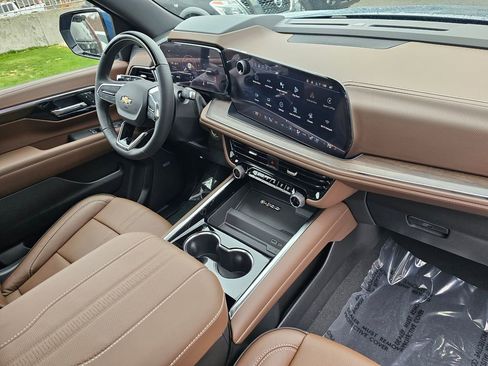 New 2026 Chevrolet Suburban High Country image 10