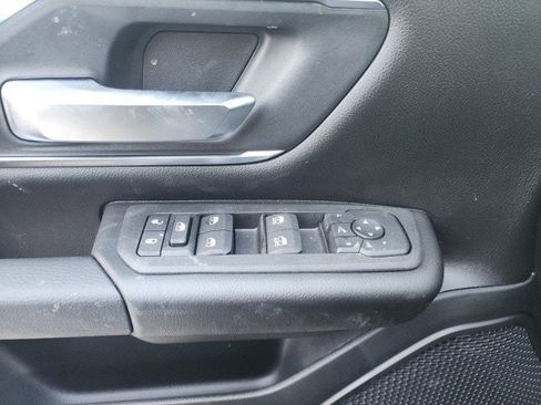 New 2026 RAM 1500 4x4 Crew Cab image 16