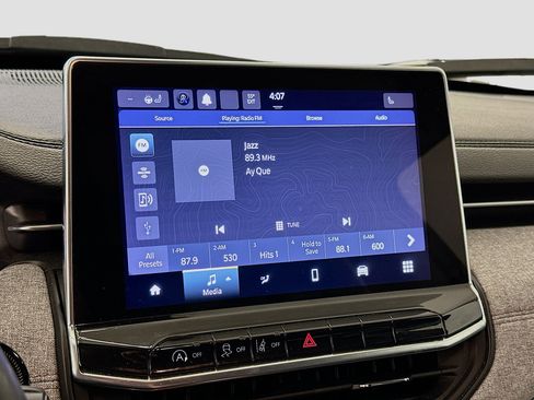 Used 2022 Jeep Compass Latitude image 21