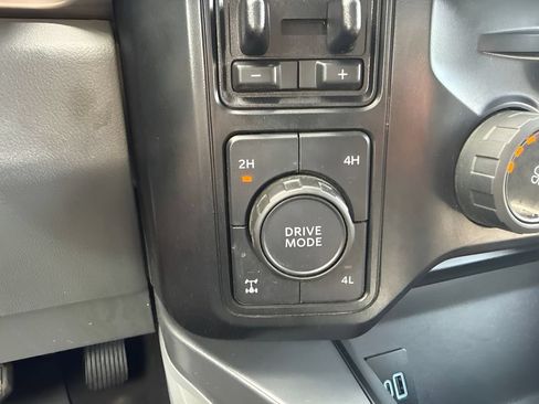 Used 2024 Ford F250 XLT w/ FX4 Off-Road Package AWD/4WD image 12