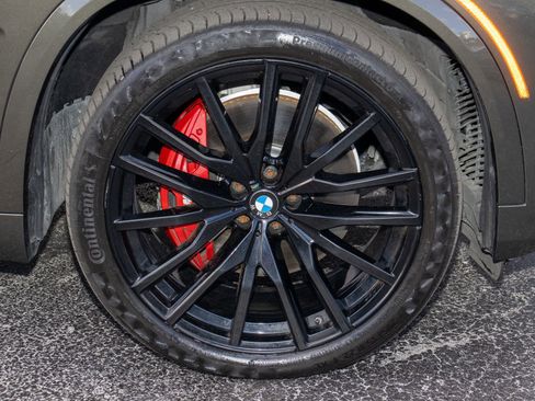 Used 2022 BMW X5 sDrive40i w/ M Sport Package image 41