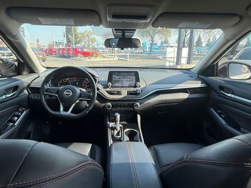 Used 2023 Nissan Altima 2.5 SR image 16