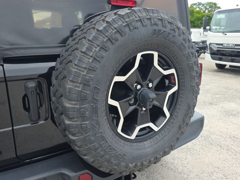 Used 2020 Jeep Wrangler Unlimited Rubicon AWD/4WD image 8