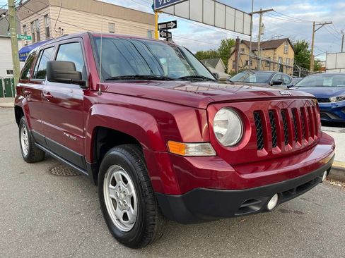 Used 2017 Jeep Patriot Sport w/ Power Value Group image 1