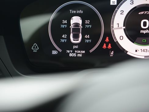 Certified 2026 Porsche 911 Targa 4 GTS AWD/4WD image 18