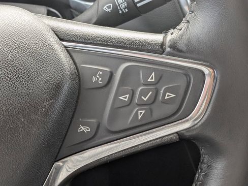 Used 2020 Chevrolet Equinox LT image 28