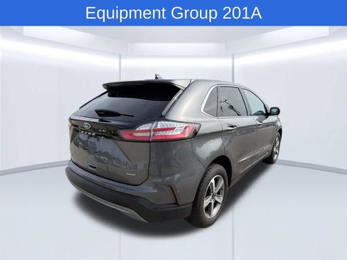 Used 2024 Ford Edge SEL w/ Convenience Package AWD/4WD image 3