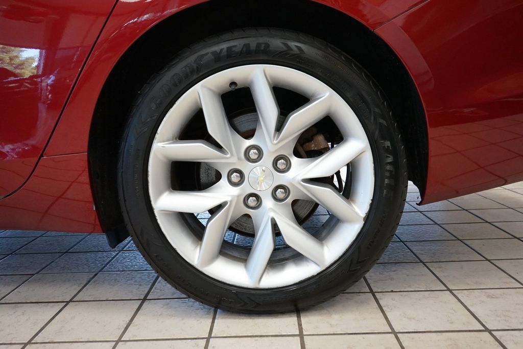 Used 2015 Chevrolet Impala LT FWD image 48