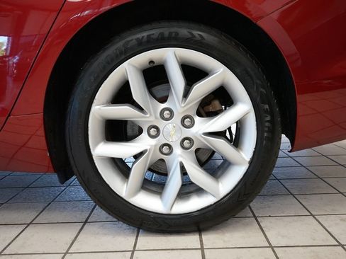 Used 2015 Chevrolet Impala LT FWD image 48