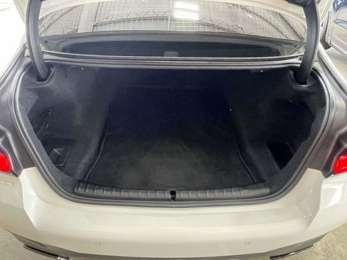 Used 2022 BMW M550i xDrive image 39