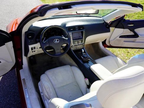 Used 2010 Lexus IS 350C image 20