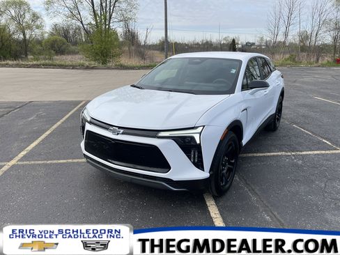 Used 2025 Chevrolet Blazer EV AWD Police image 1