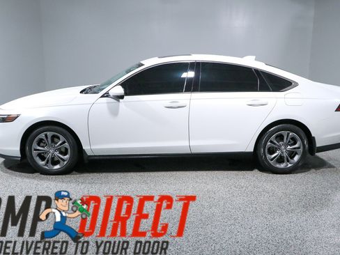 Used 2023 Honda Accord EX image 10