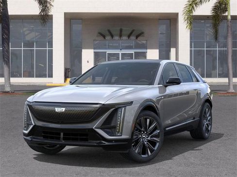 New 2026 Cadillac Lyriq Signature Sport image 6