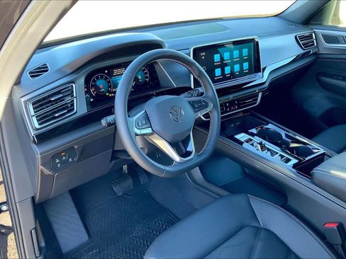 New 2026 Volkswagen Atlas Cross Sport SE AWD/4WD image 8