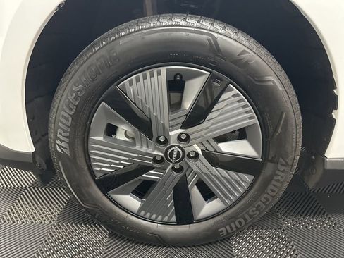 Used 2025 Nissan Murano SL AWD/4WD image 38