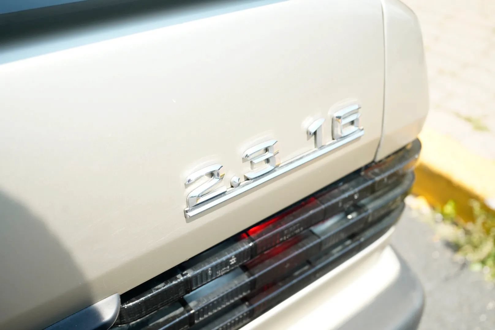 Used 1987 Mercedes-Benz 190 E 2.3-16 image 11